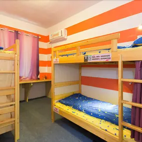 Changsha That Year Of February Youth Hostel - Image 4