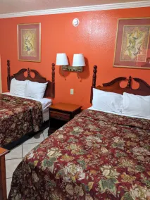 Lake Houmas Inn - Image 3