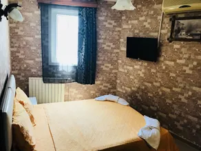 Hotel L - Image 1