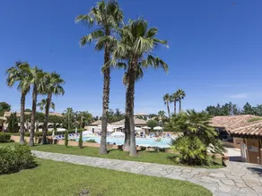 Spacious Apartment With Balcony on the East Coast of Corsica - Image 3