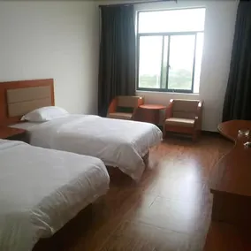 Golden Cube Hotel - Image 3