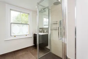 Garden Cottage - Image 4
