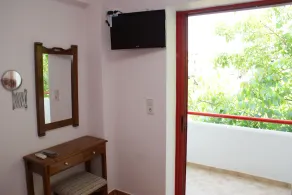 Stam & John Apartments - Image 3
