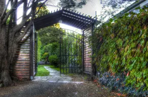 Crimson Villa - Image 5