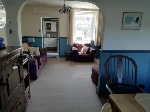 Cosy, Spacious 2-bed Cottage in Watchet, Somerset - Image 4