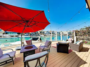 Remodeled 3br On Canal W/ Dock & Pool Table 3 Bedroom Home - Image 4