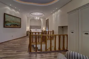 Home & Poetry Hotel - Image 4