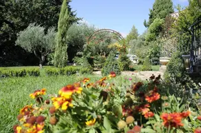 Le Rouge Gorge - Image 5
