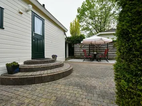 Spacious Chalet With Enclosed Garden in Small-scale Holiday Resort Adjacent to Forest - Image 5