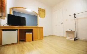 Asan Star Self Check-In Motel - Image 4