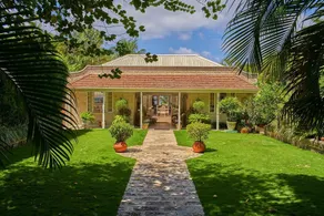 Luxury Beach Front Villa Estate - Image 4