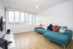 1 Bedroom Apartment With Balcony in Angel - Image 3