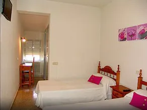 Hostal - Restaurante San Isidro - Image 3
