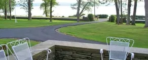 Maple Springs Lake Side Inn - Image 3