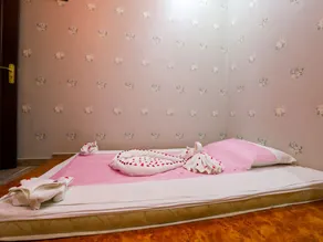 SHH Hotel by OYO Rooms - Image 5