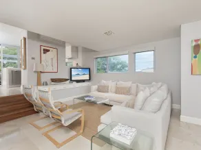 The Penthouse at Little Beach - Image 2