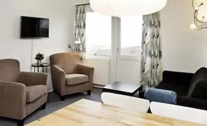 Stunning 2 bed Apartment at the Beach 12D - Image 5