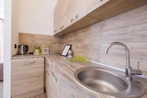 Central Business Apartments Exclusive - Image 3