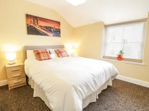 June Cottage - Image 4