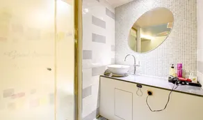 Hyu Hotel - Image 5