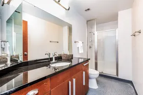 Downtown STL cozy loft free parking - Image 2