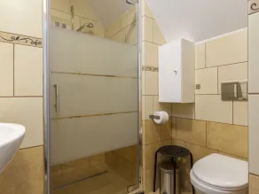 Holiday home in the central location - Image 5