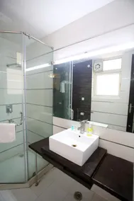 Mint Moulsari Suites - Image 4
