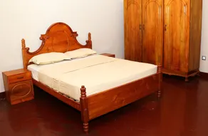 Woodside Villa - Image 1