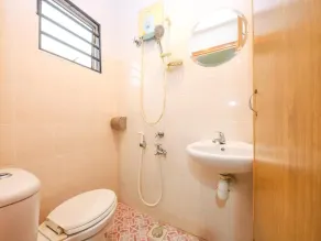 OYO 89835 Hotel Al Azhar - Image 2