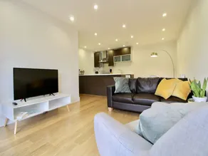 Hodgson House - Image 5