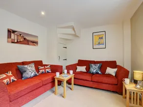 Charming Cottage in Middleton With a Beautiful View From the Garden - Image 4