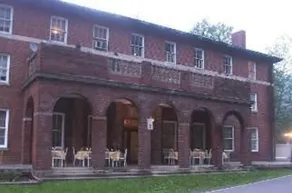 Elkhorn Inn & Theatre - Image 2