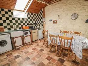 The Cottage - Image 3
