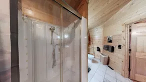 Creeksong Hollow 2 Bedroom Cabin by RedAwning - Image 5