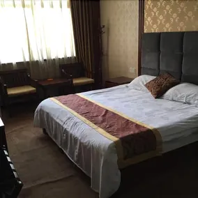 Rulin Business Hotel - Image 3