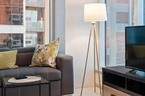2BR 2BA Stampede and Calgary Tower View Free Park - Image 2
