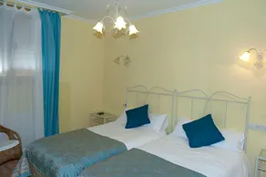 Apartment with 2 bedrooms in San Antolin de Ibias with shared pool and WiFi - Image 3
