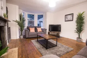 Short Stay Bristol - Pembroke Apartment - Image 5