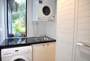 52 ON Bayview - Linen Included - PET Friendly - Image 2