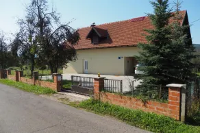 Ad Astra House - Image 2