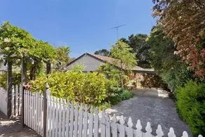 Leura Bungalow - Image 4