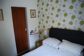 Tudor Court - Image 3