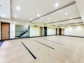Sector 31 Noida - Image 5