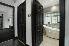 Luxury Designer Mansion in West Midlands Countryside - Image 2