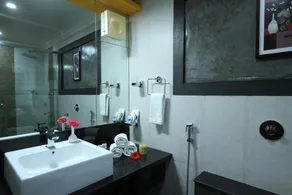 Sovereign Suites - Image 2