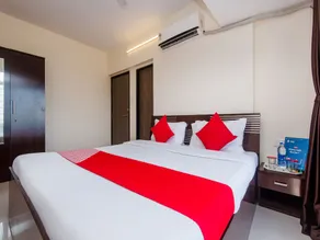 OYO 13002 Goregaon West - Image 2