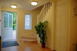 White Gates Hotel - Image 3