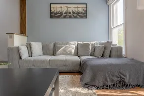 Stunning 2 Bedroom Terrace Flat in Fulham - Image 2