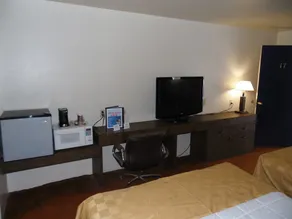 Hudson Inn Milford - Image 2