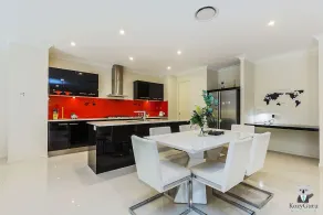 Rochedale Spacious Holiday 4 Bedrooms House Qro009 - Image 2